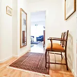 Apartamento Con 2 Dormitorios, Elegante Y Centrico En Rambla Catalunya - Es-341-2