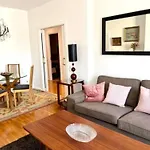 Apartamento Con 2 Dormitorios, Elegante Y Centrico En Rambla Catalunya - Es-341-2