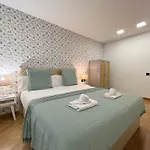 Stay U-Nique Apartment Rambla VII