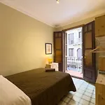 Ferienwohnung Fuer 3 Personen Ca 65 Qm In Barcelona-Gracia, Costa Brava Costa Del Maresme