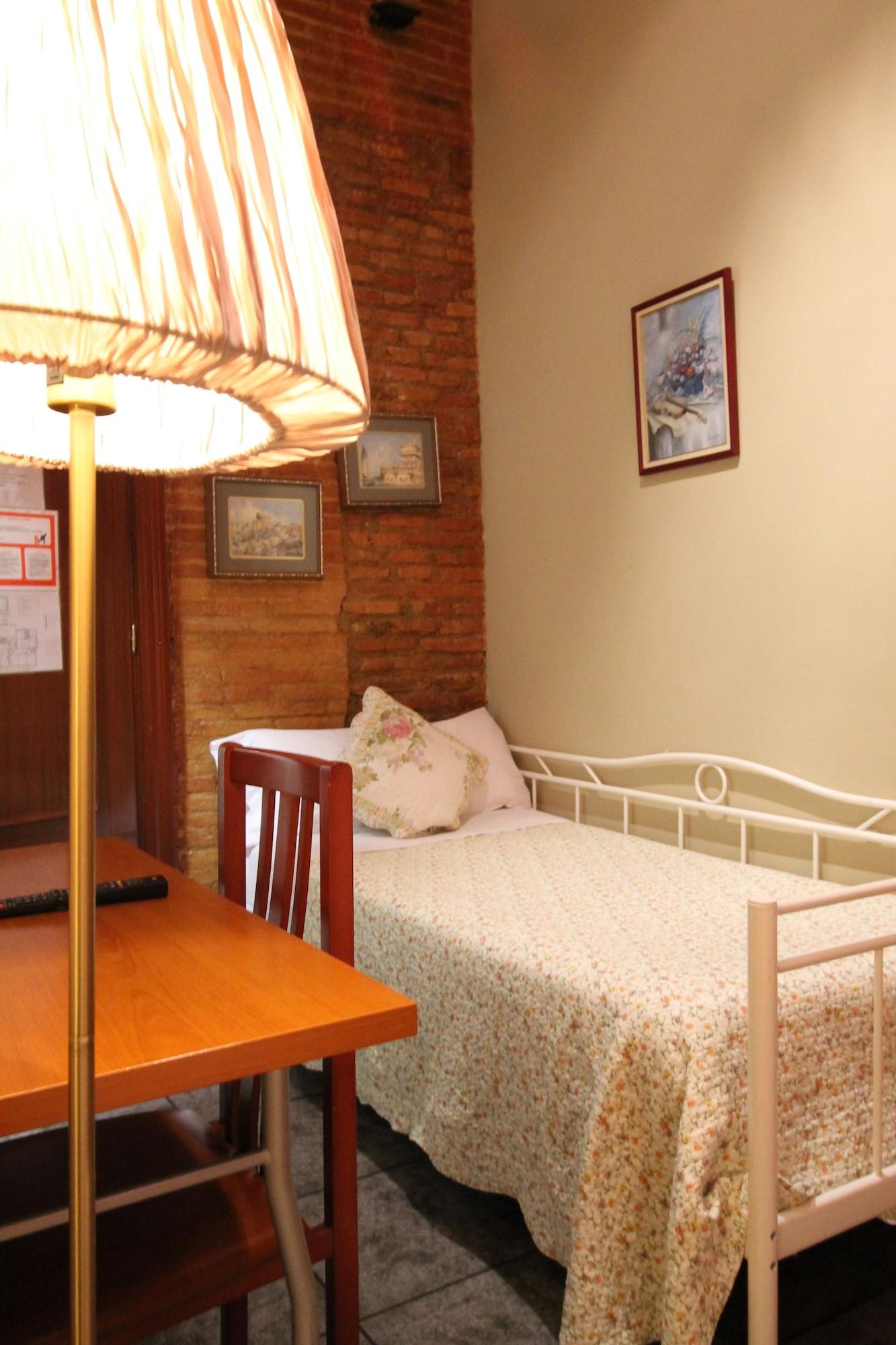 Orleans Guest house 2*