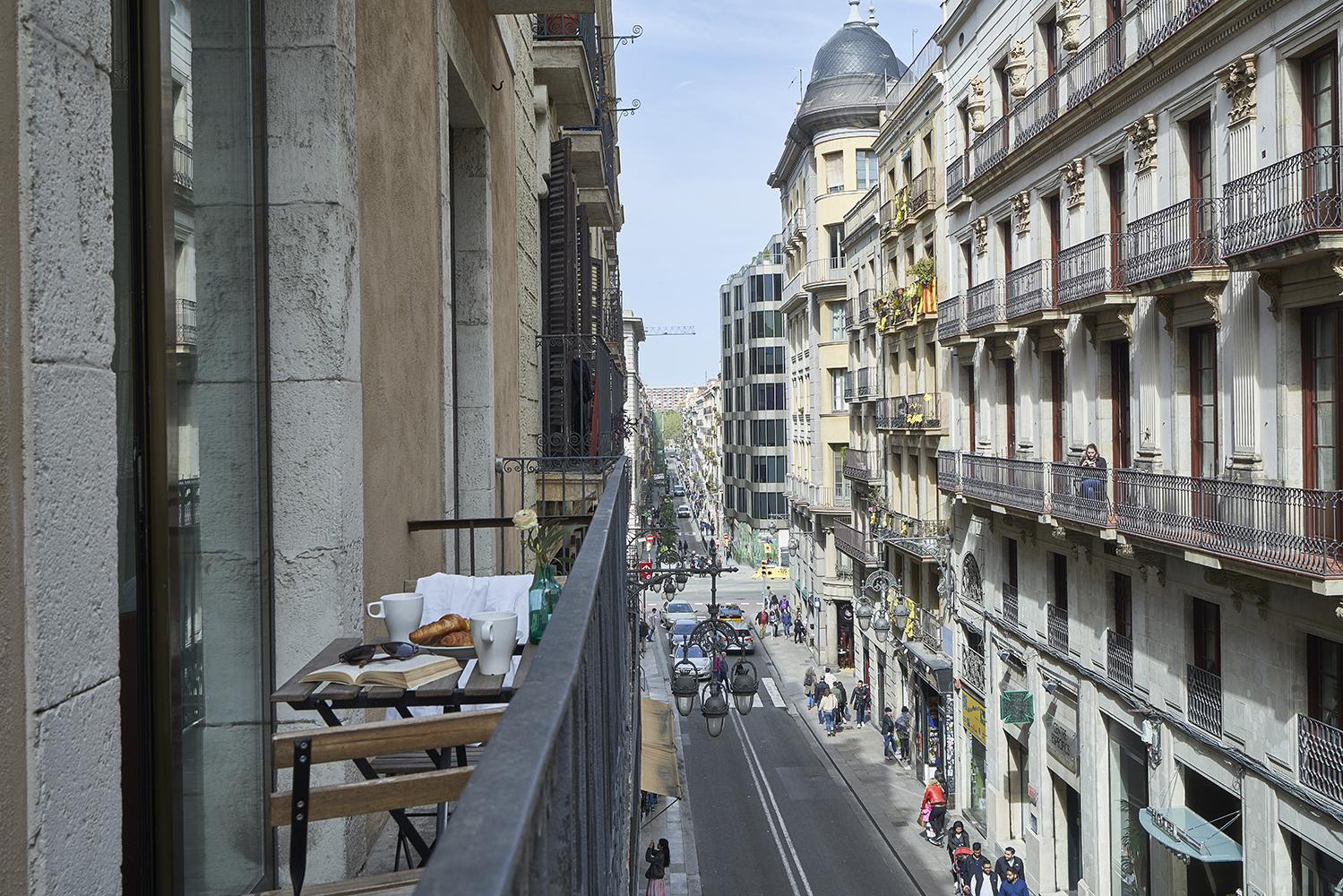 Gothic-cathedral Apartment Barcelona