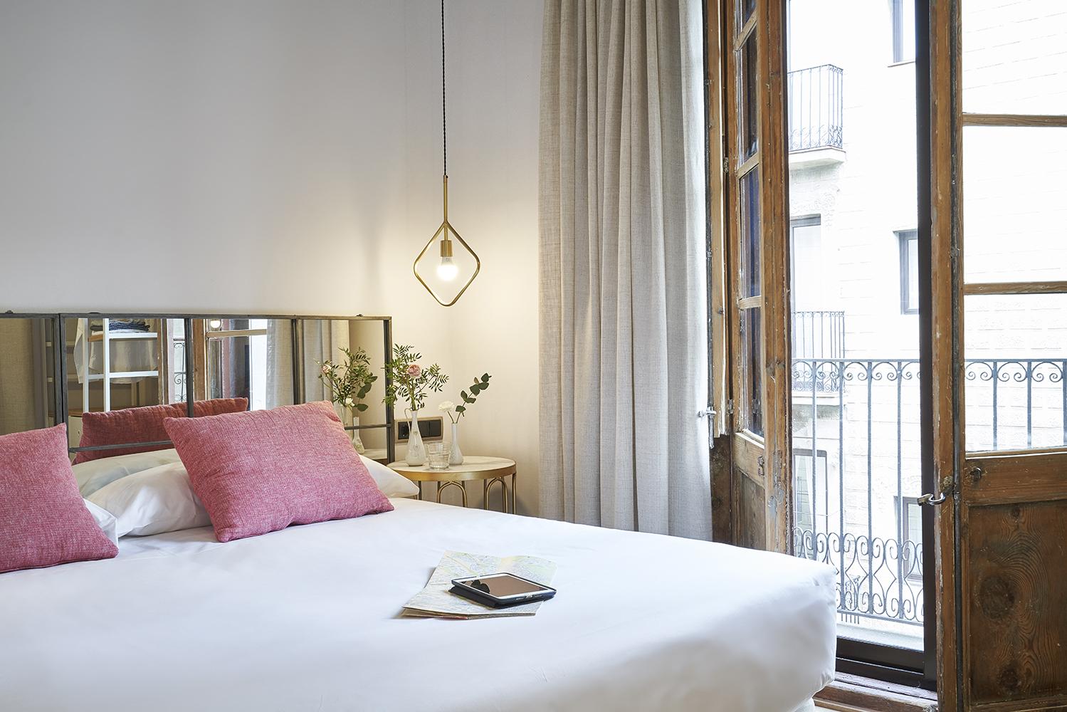 Gothic-cathedral Apartment *
