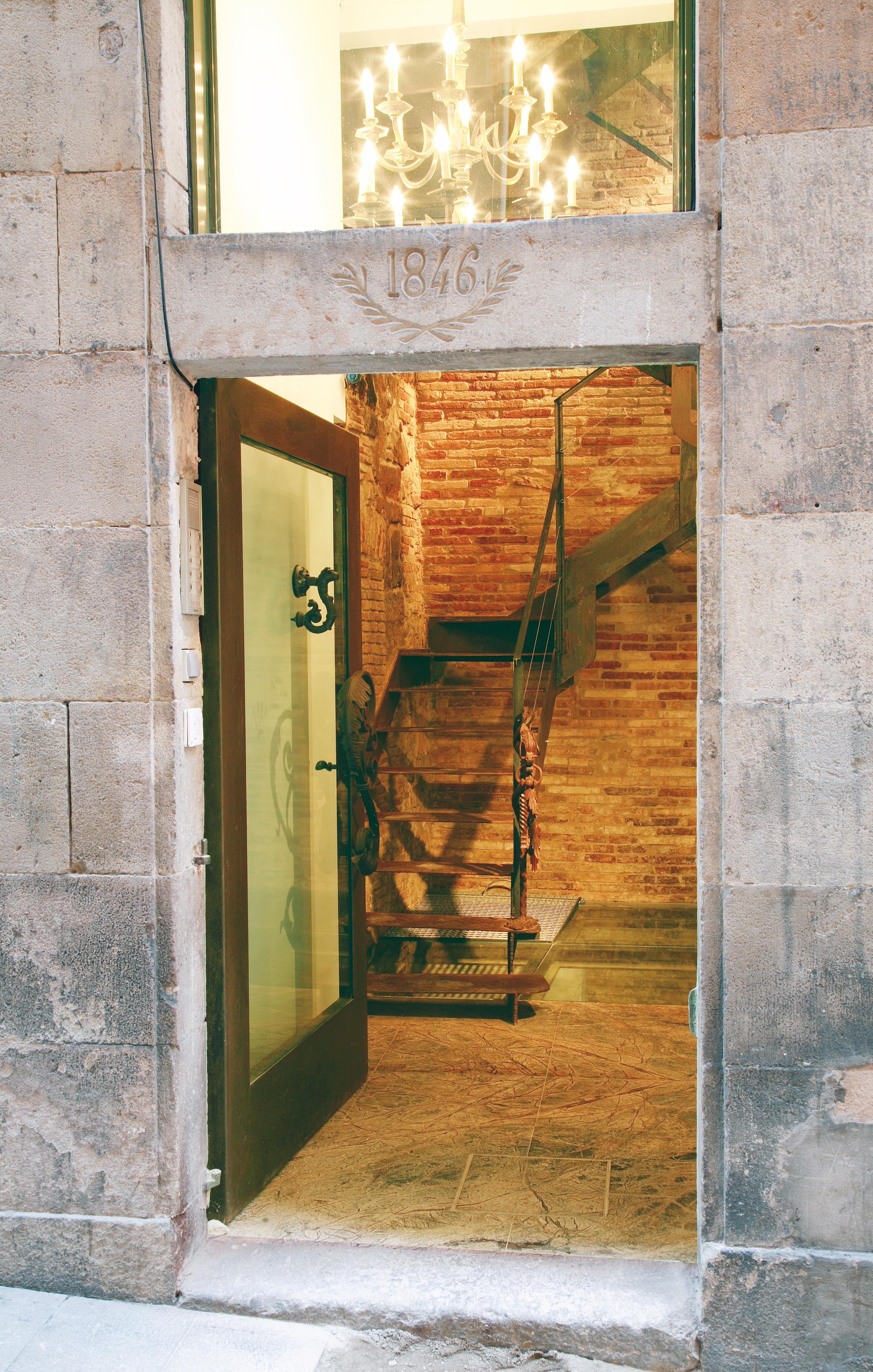 Gothic-cathedral Apartment Barcelona