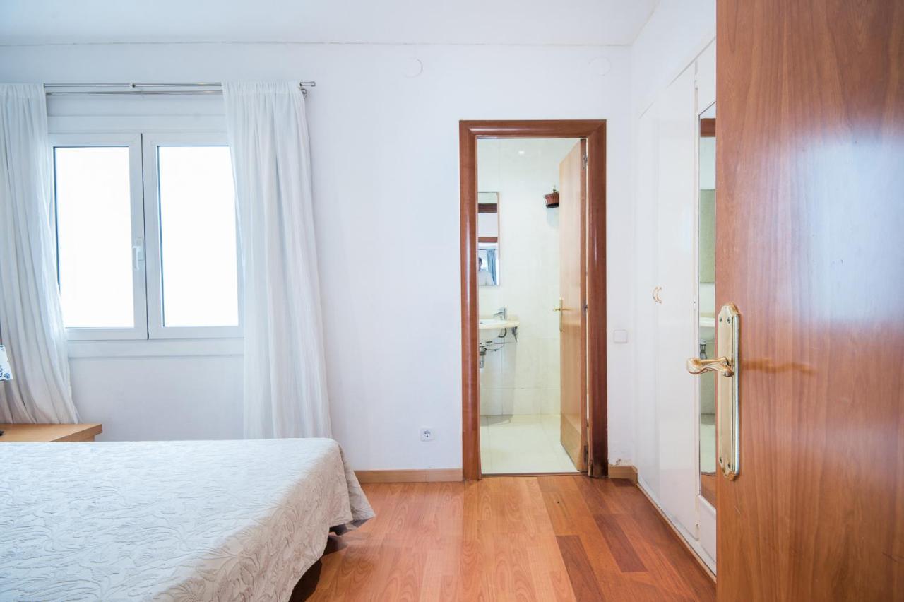 Eixample 4 Appartement *