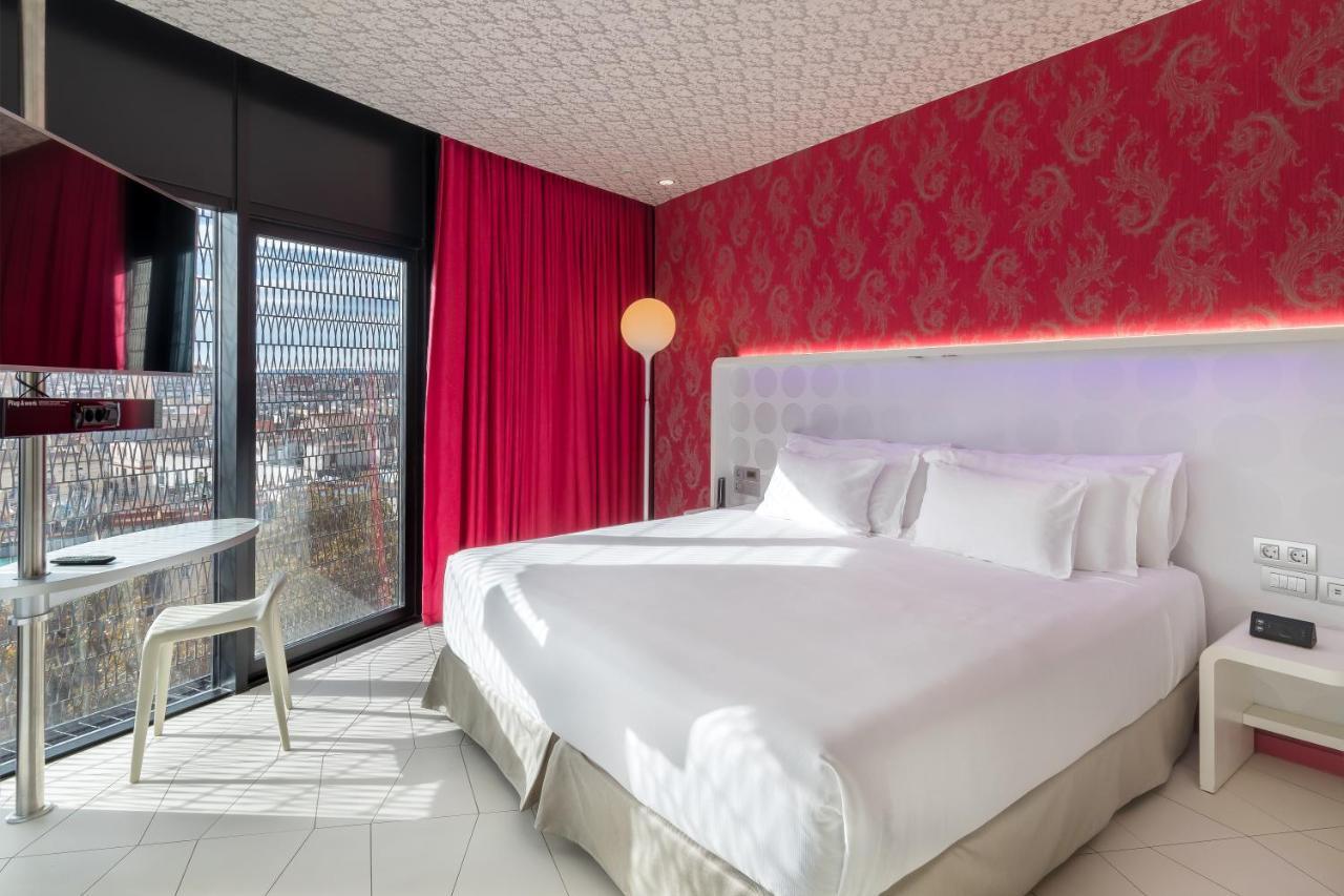 Hotel Barcelo Raval 4*