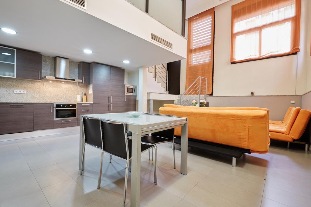 Apartment Exalt 21