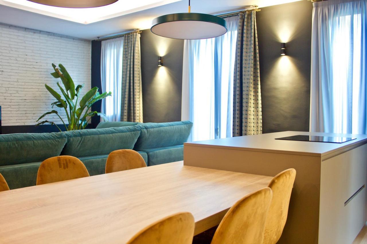 Velvet In Rambla Cataluna Apartamento *