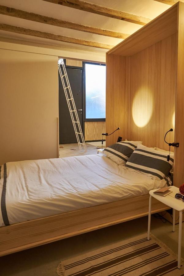 Apartment Luxury 1br With Patio Near The