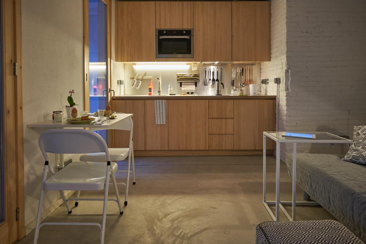 Luxury 1br With Patio Near The Apartment Barcelona
