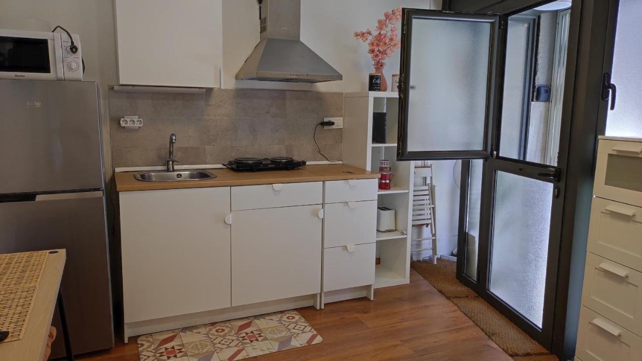 Estudio Park Guell Apartment *