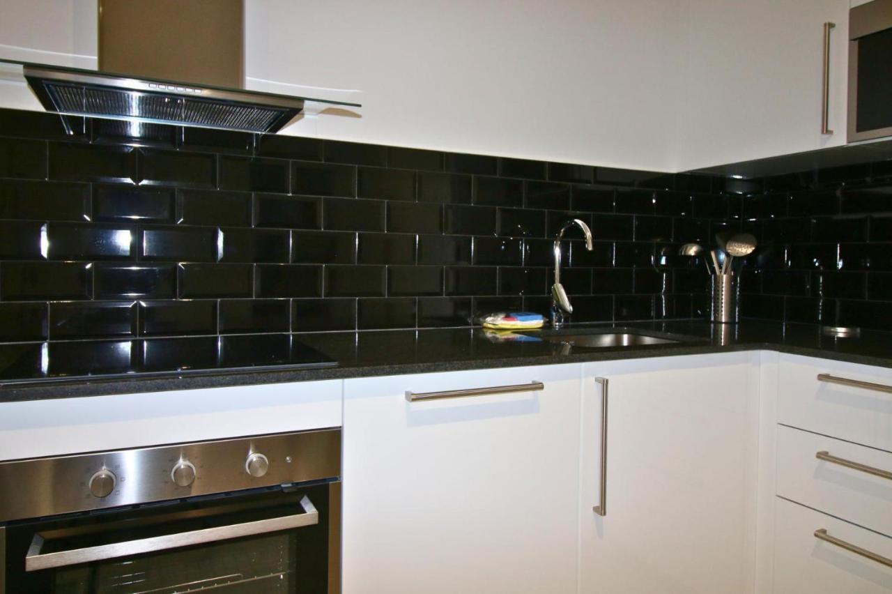 Luxurius For 4 People With Jacuzzi Apartamento Barcelona