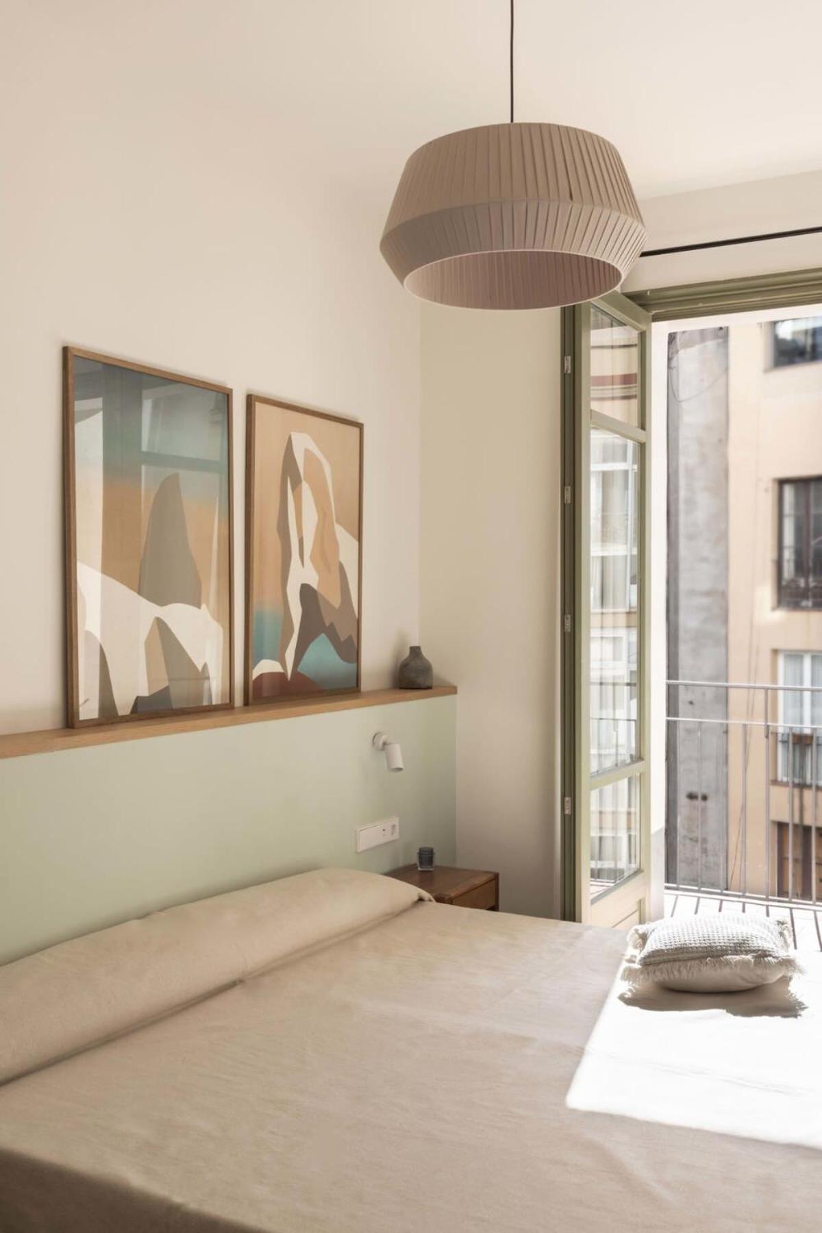 Amazing 5 Bd 5 Bathroom Next To Plaza Catalunya * Barcelona