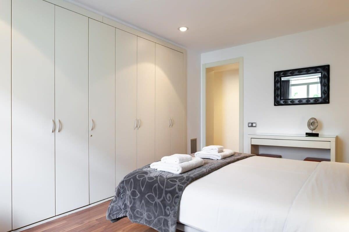 Placa Catalunya 3bedroom Duplex With Balcony Apartment