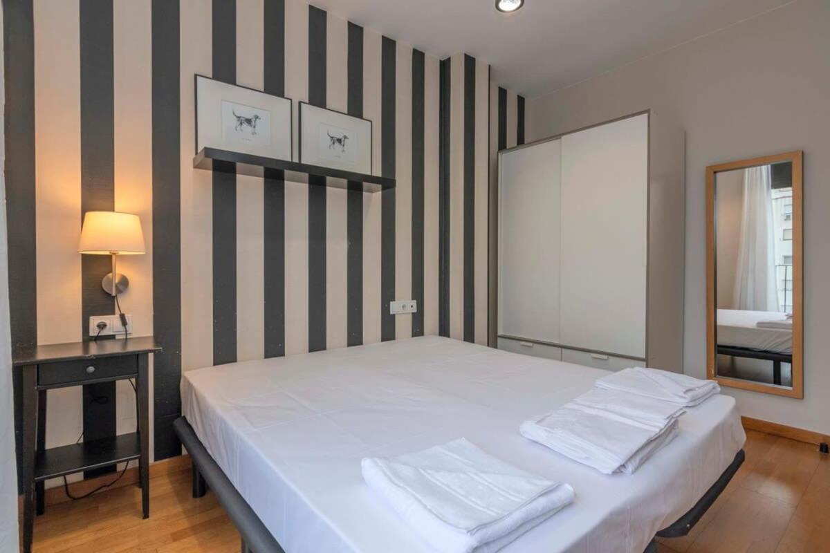 Modern And Bright In Eixample 5-1 Apartamento Barcelona