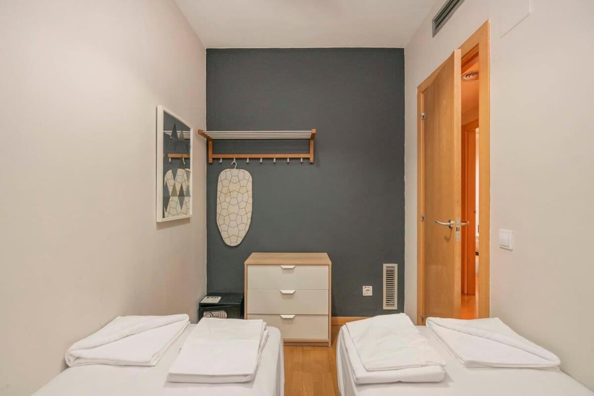 Modern And Bright In Eixample 5-1 Apartamento