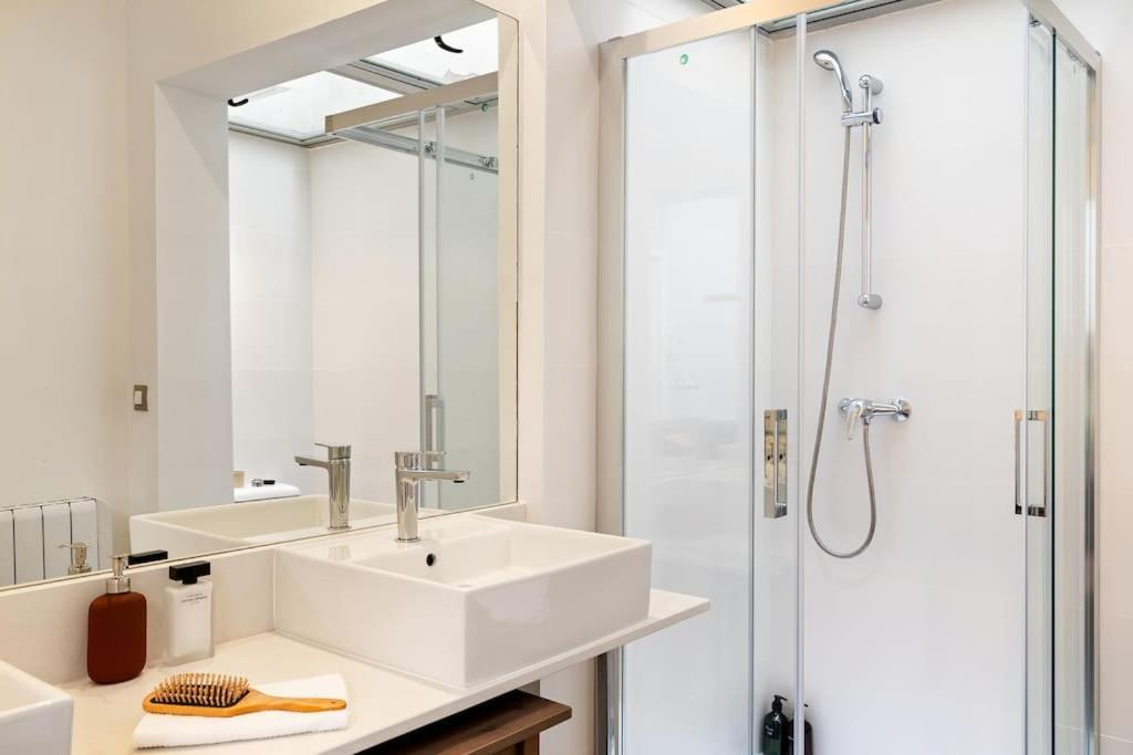 Enamorats Glorias Apartment Barcelona