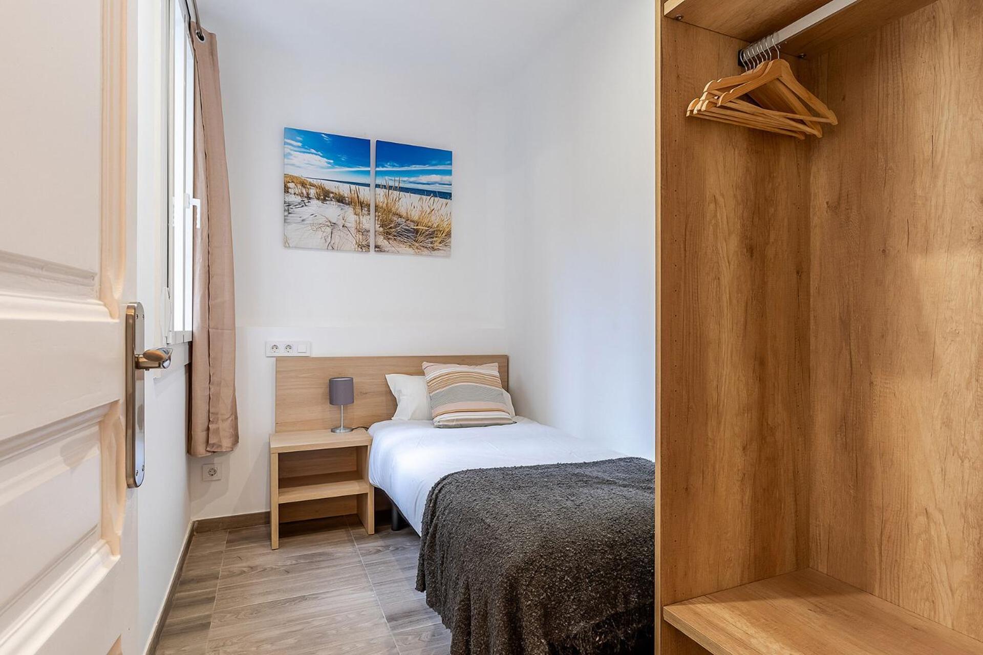 Ab Comte D'urgell - 4190 Apartment *