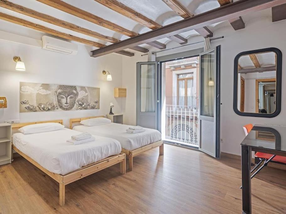Apartamento Ramblas, Comfort In Bcn For 8 Persons