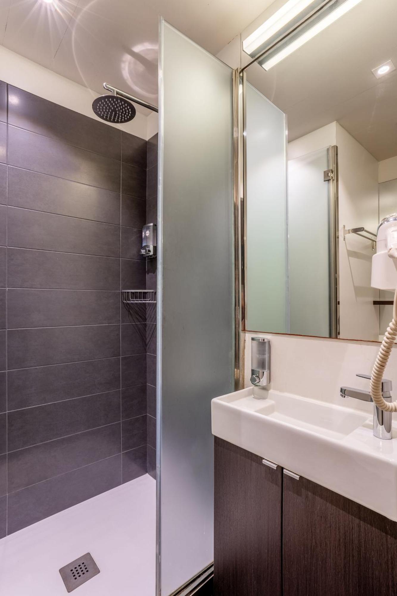 Apartamento Paseo De Gracia Catalan 4bd With Private Terrace