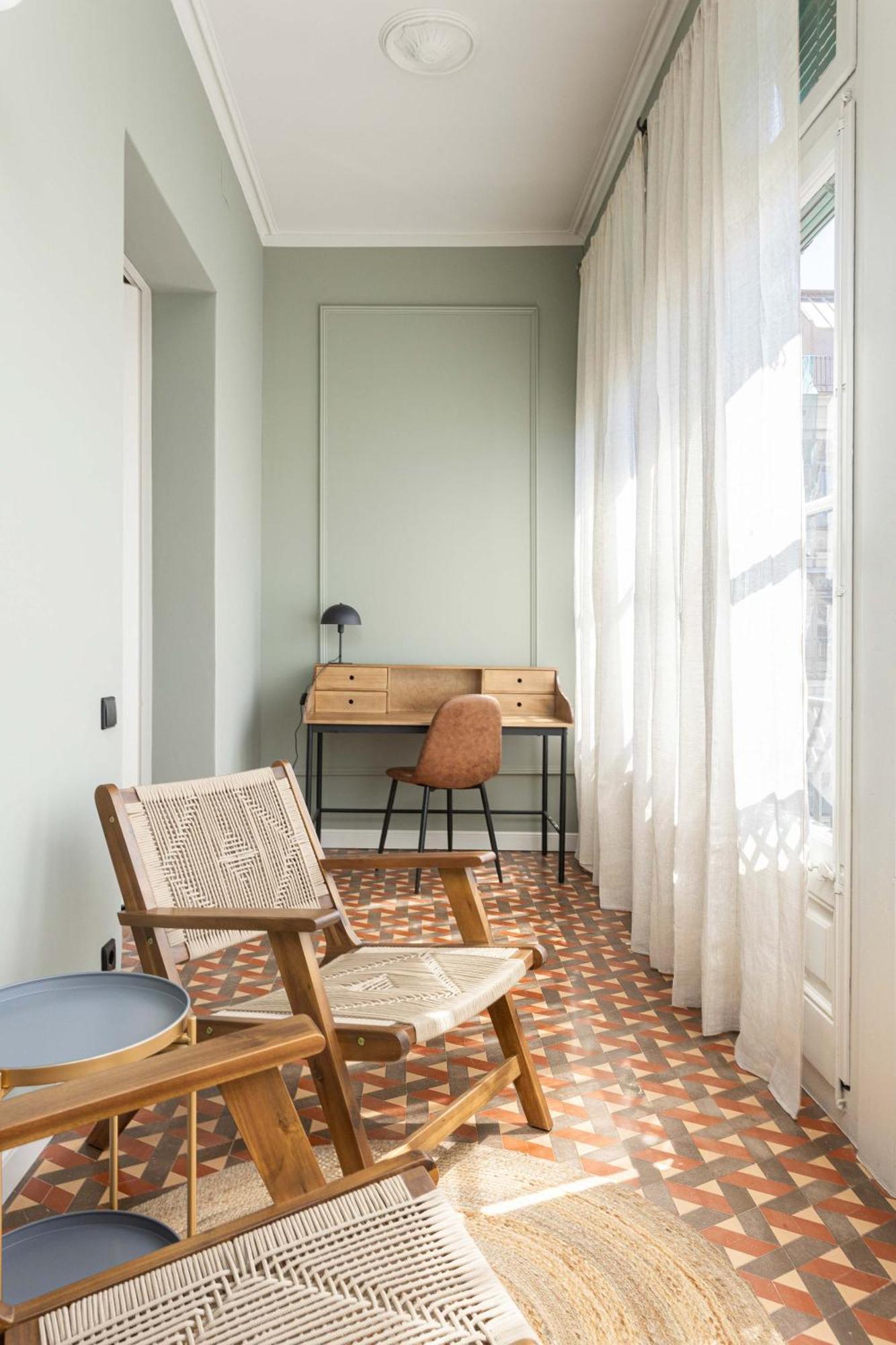 Apartment Spacious Stylish 4-bedroom Modernist Barcelona