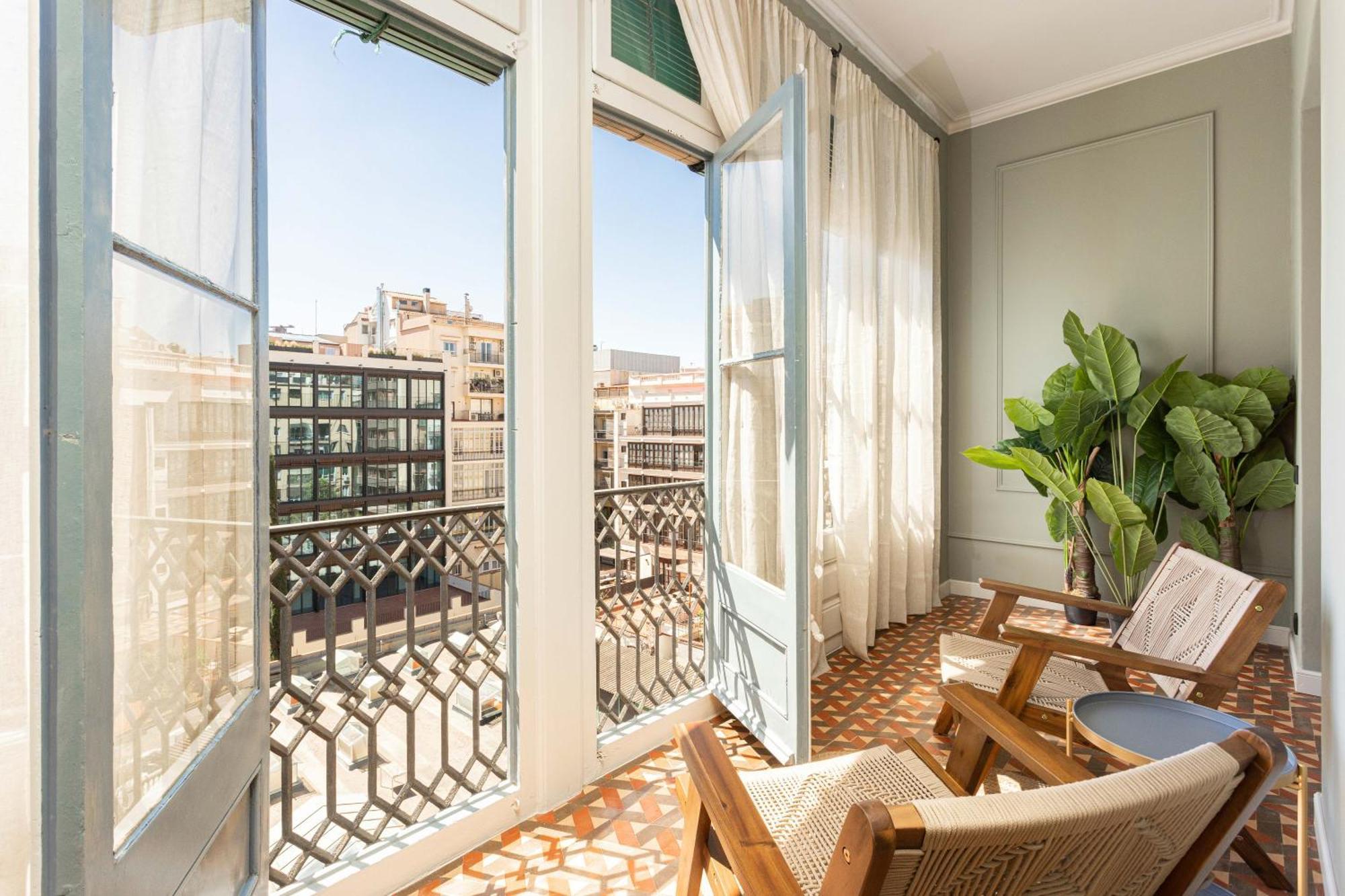 Apartment Spacious Stylish 4-bedroom Modernist