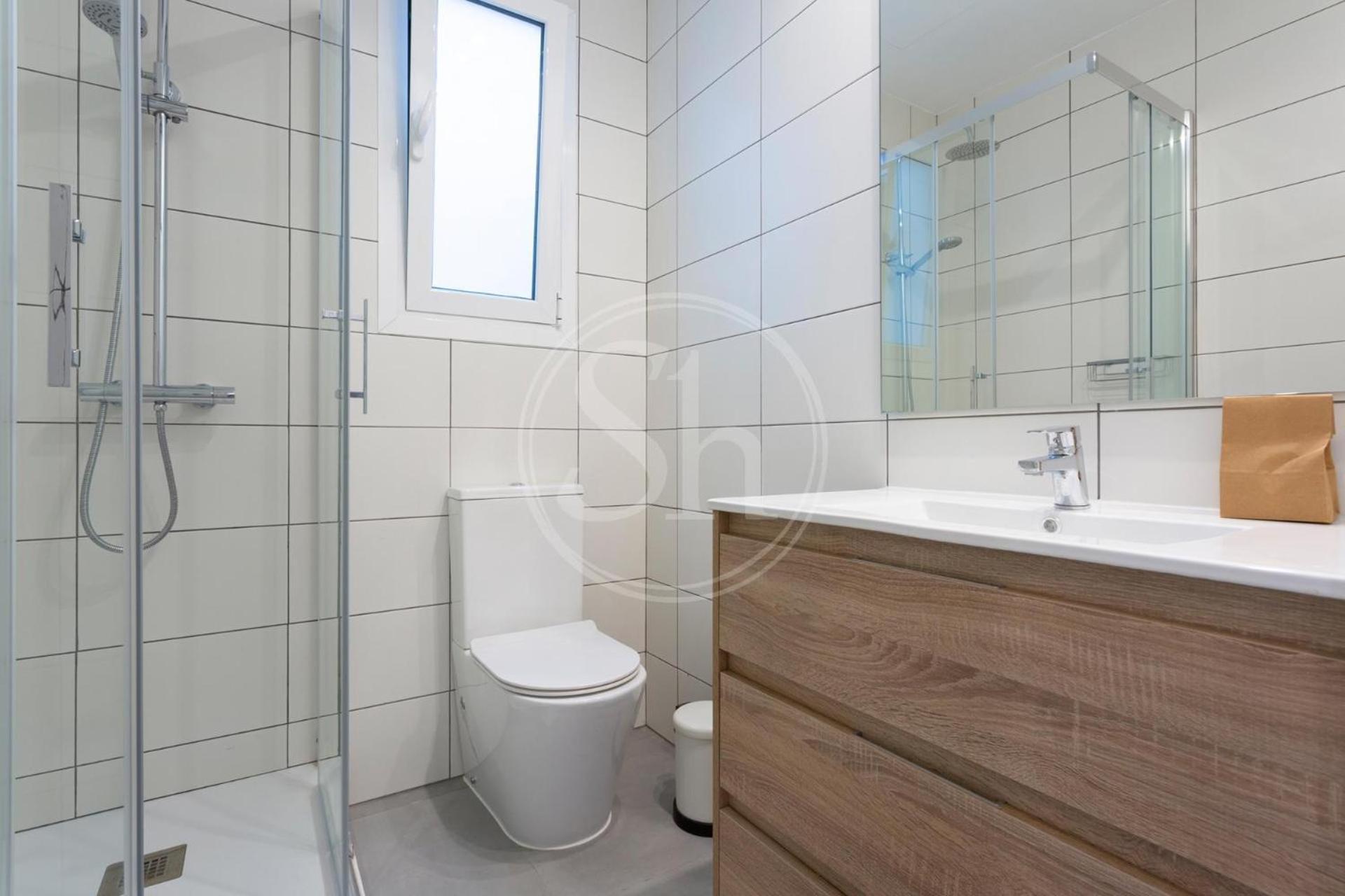 Apartment Hermoso Cerca De Plaza Universitat Barcelona
