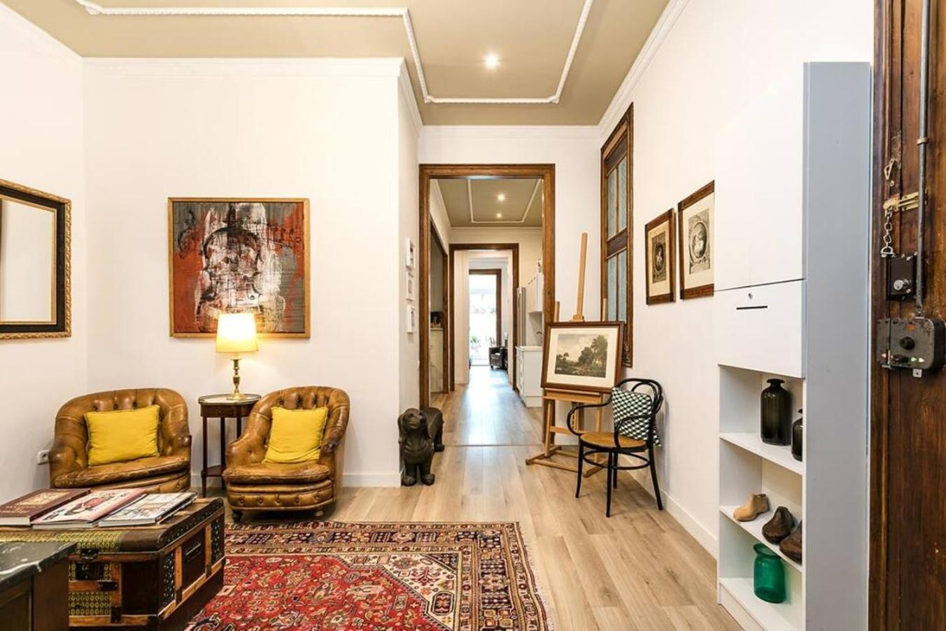Luxury 4bdr In Gracia Apartment *