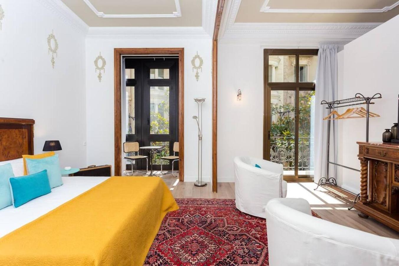 Luxury 4bdr In Gracia Apartment Barcelona