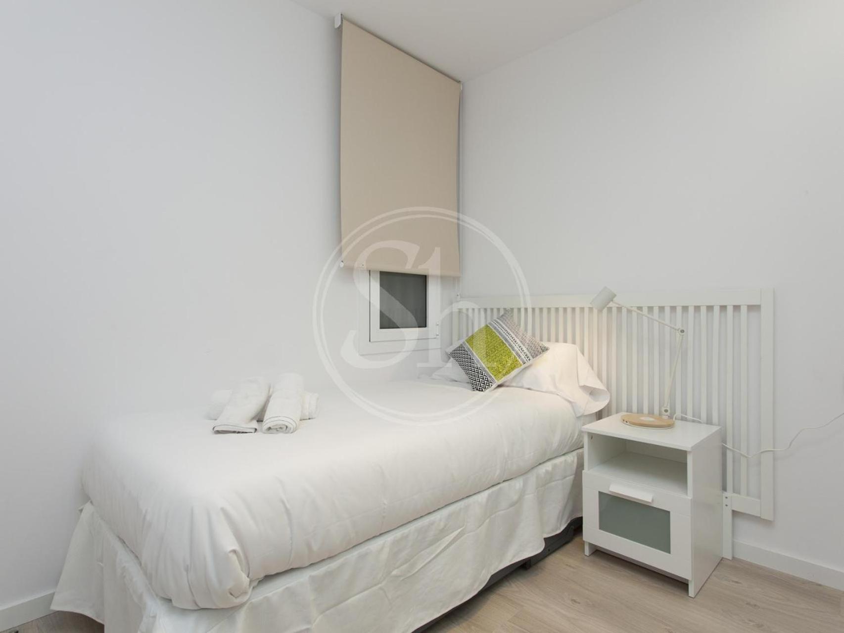 Apartamento For 8 People Barcelona