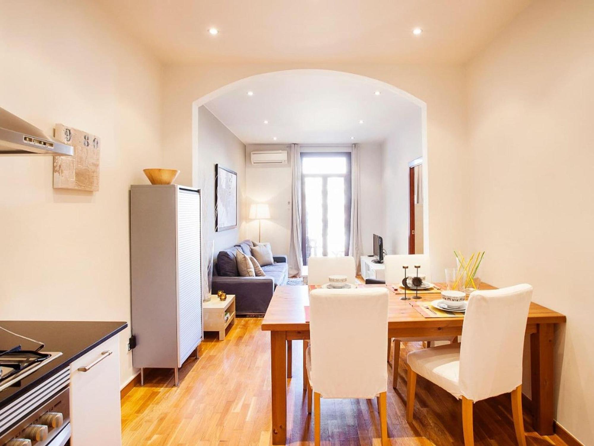 Apartamento Lovely In Barcelona