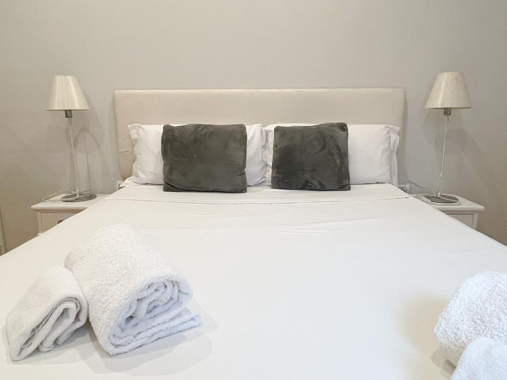 Creu Fira Hostafrancs Apartment Barcelona