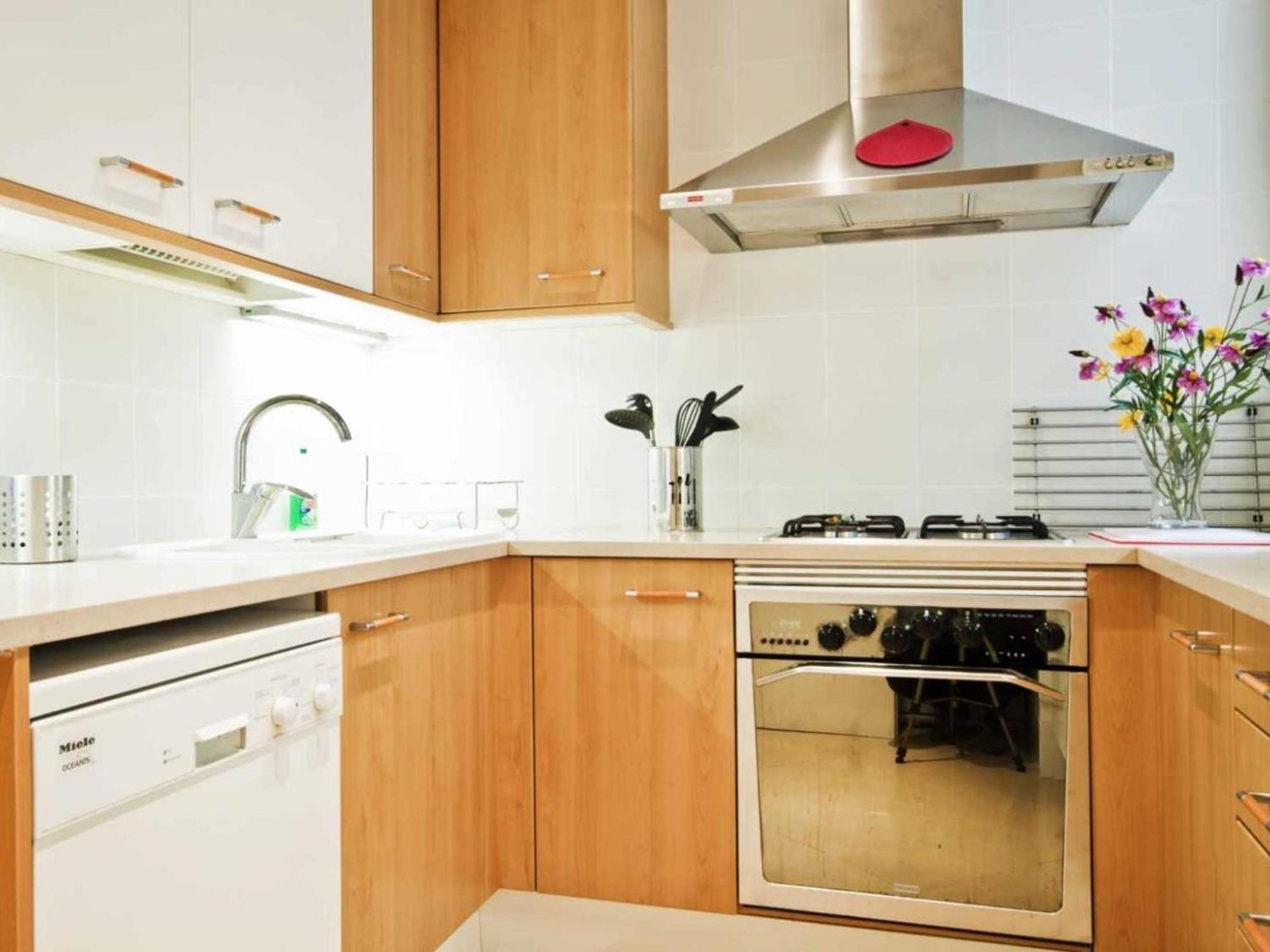 Apartment Con 2 Dormitorios, Elegante Y Centrico En Rambla Catalunya - Es-341-2 *