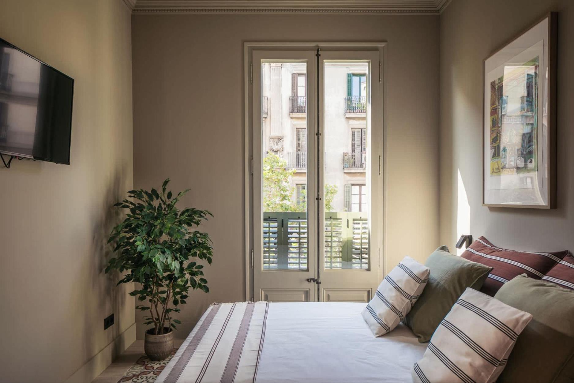 Apartment Lovely 6 Bedroom Flat In L'eixample *