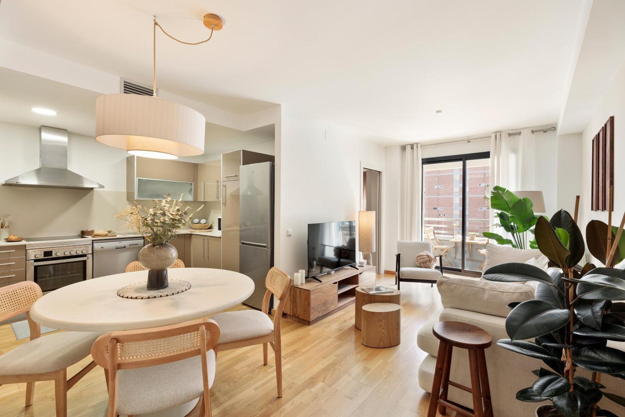 Apartamento Cerca De La Playa Y El Born, Con Piscina
