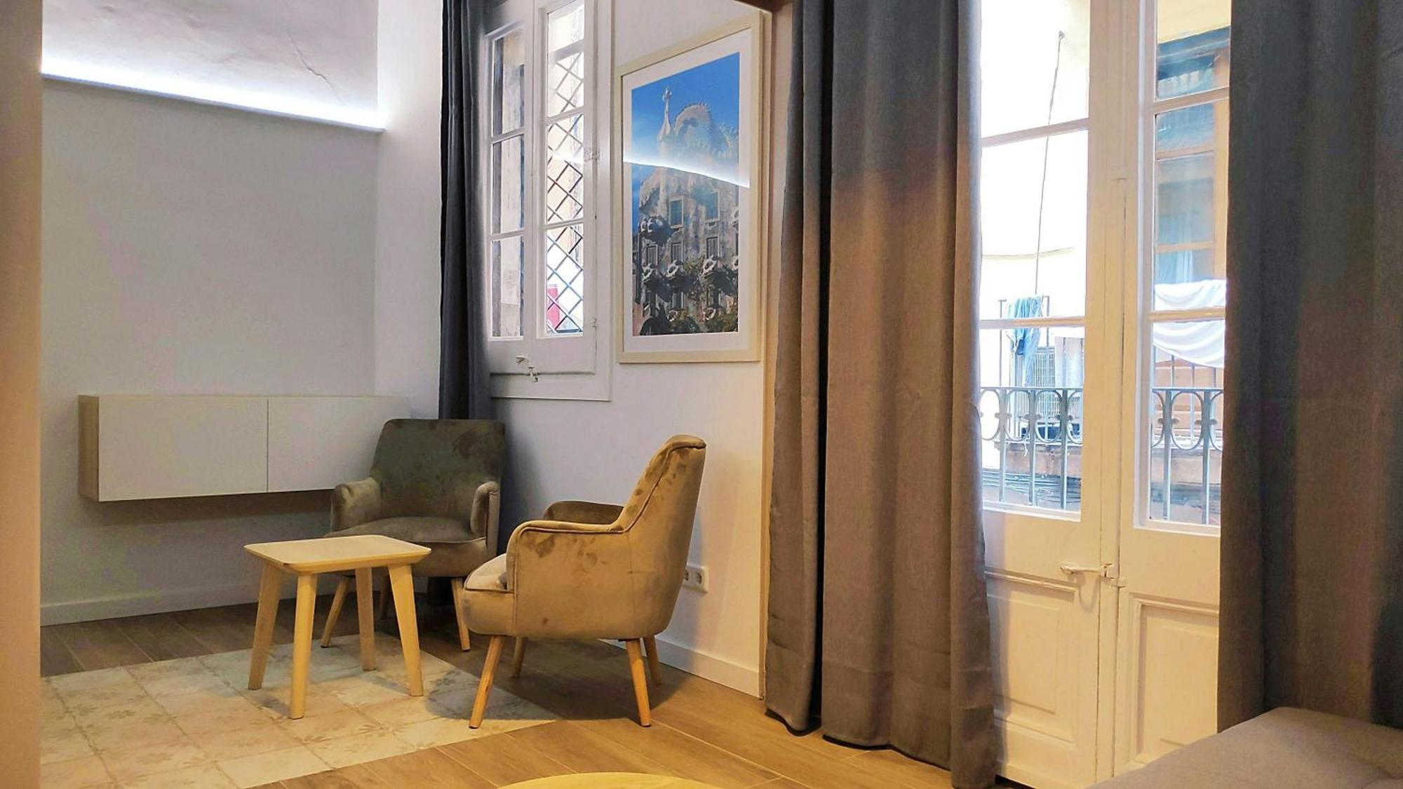 Sant Antoni 3 - Downtown Barcelona. Modern Apartment *