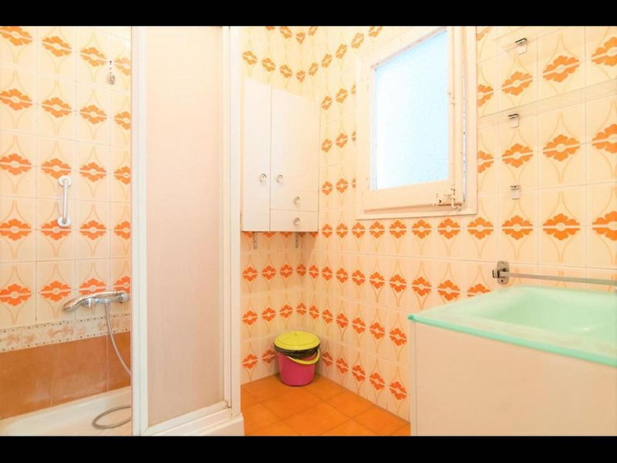 In Guest - Private With Sunny Terrace Of 200m2 8 Guest house *