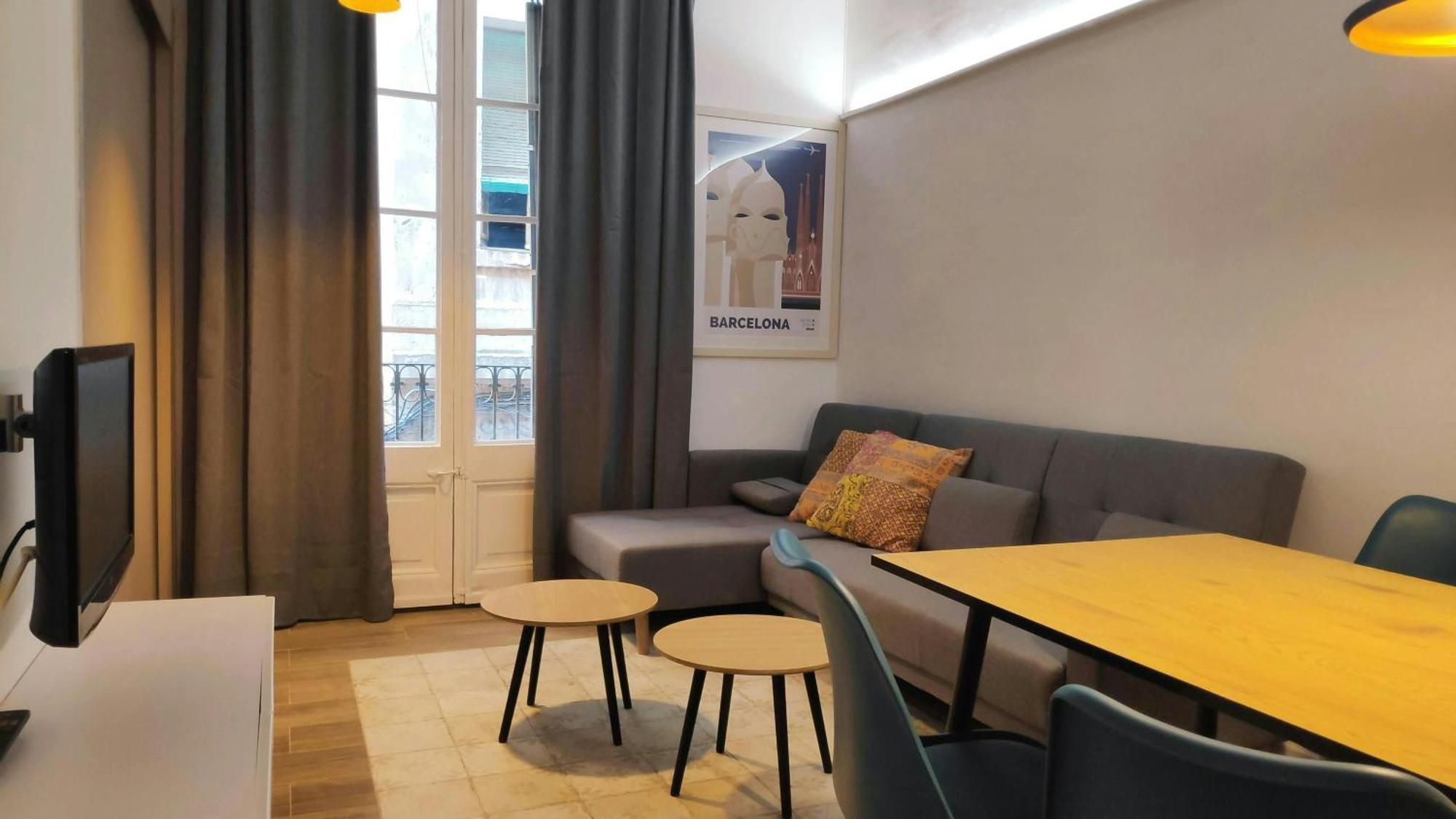 Apartment Sant Antoni 3 - Downtown Barcelona. Modern *