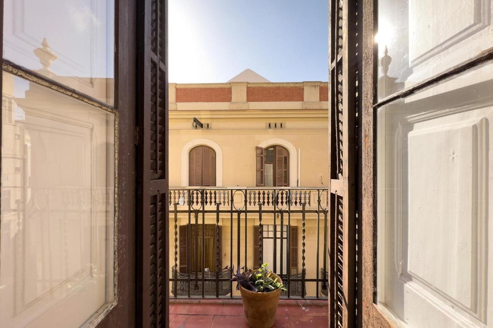 Fuer 3 Personen Ca 40 Qm In Barcelona-gracia, Costa Brava Costa Del Maresme Apartment Barcelona