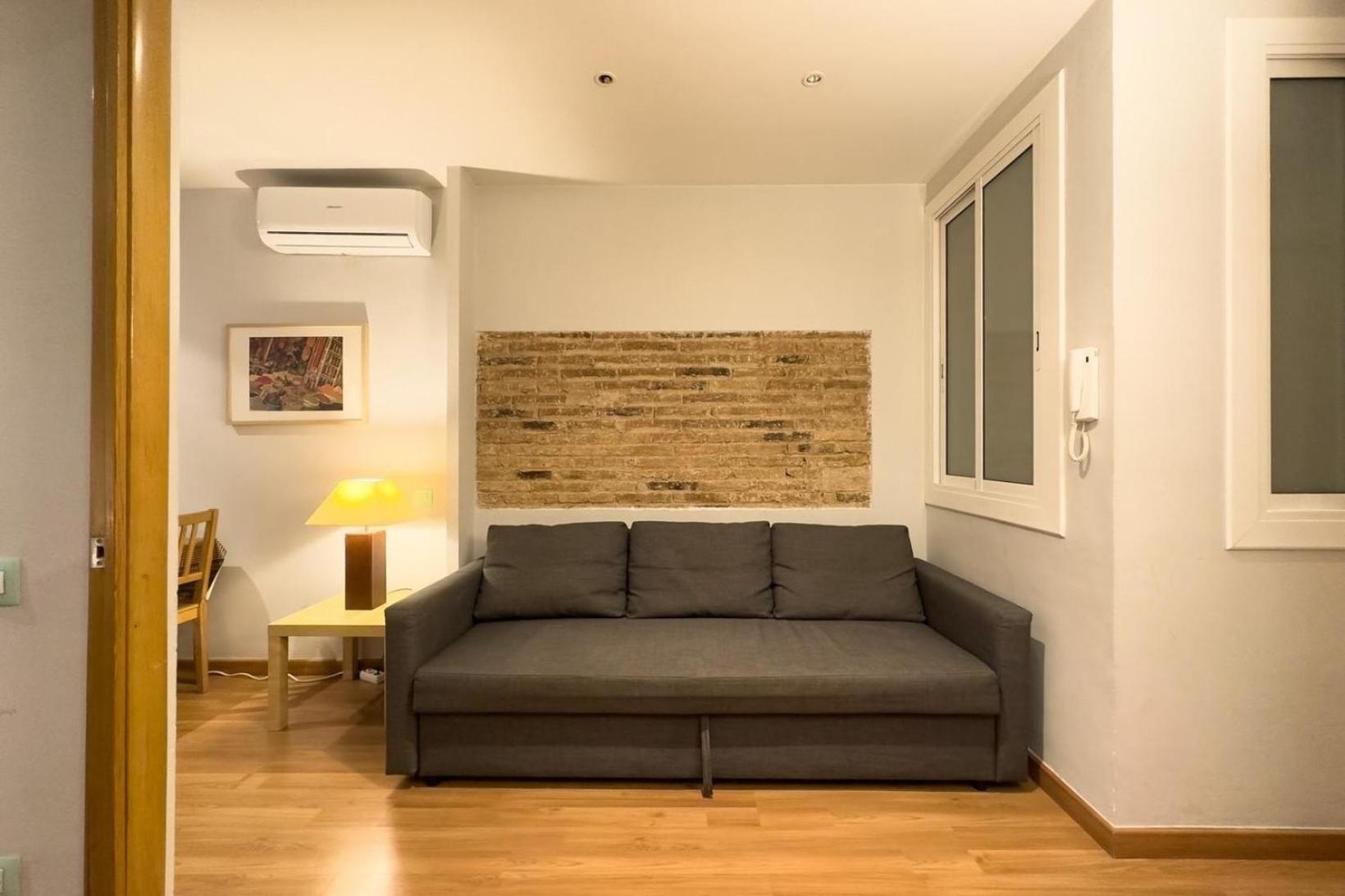 Apartment Ferienwohnung Fuer 3 Personen Ca 38 Qm In Barcelona-gracia, Costa Brava Costa Del Maresme