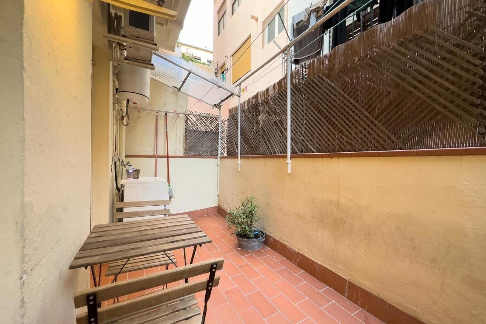 Ferienwohnung Fuer 3 Personen Ca 38 Qm In Barcelona-gracia, Costa Brava Costa Del Maresme
