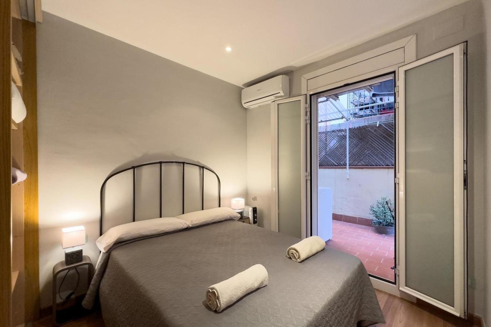Ferienwohnung Fuer 3 Personen Ca 38 Qm In Barcelona-gracia, Costa Brava Costa Del Maresme Apartment *