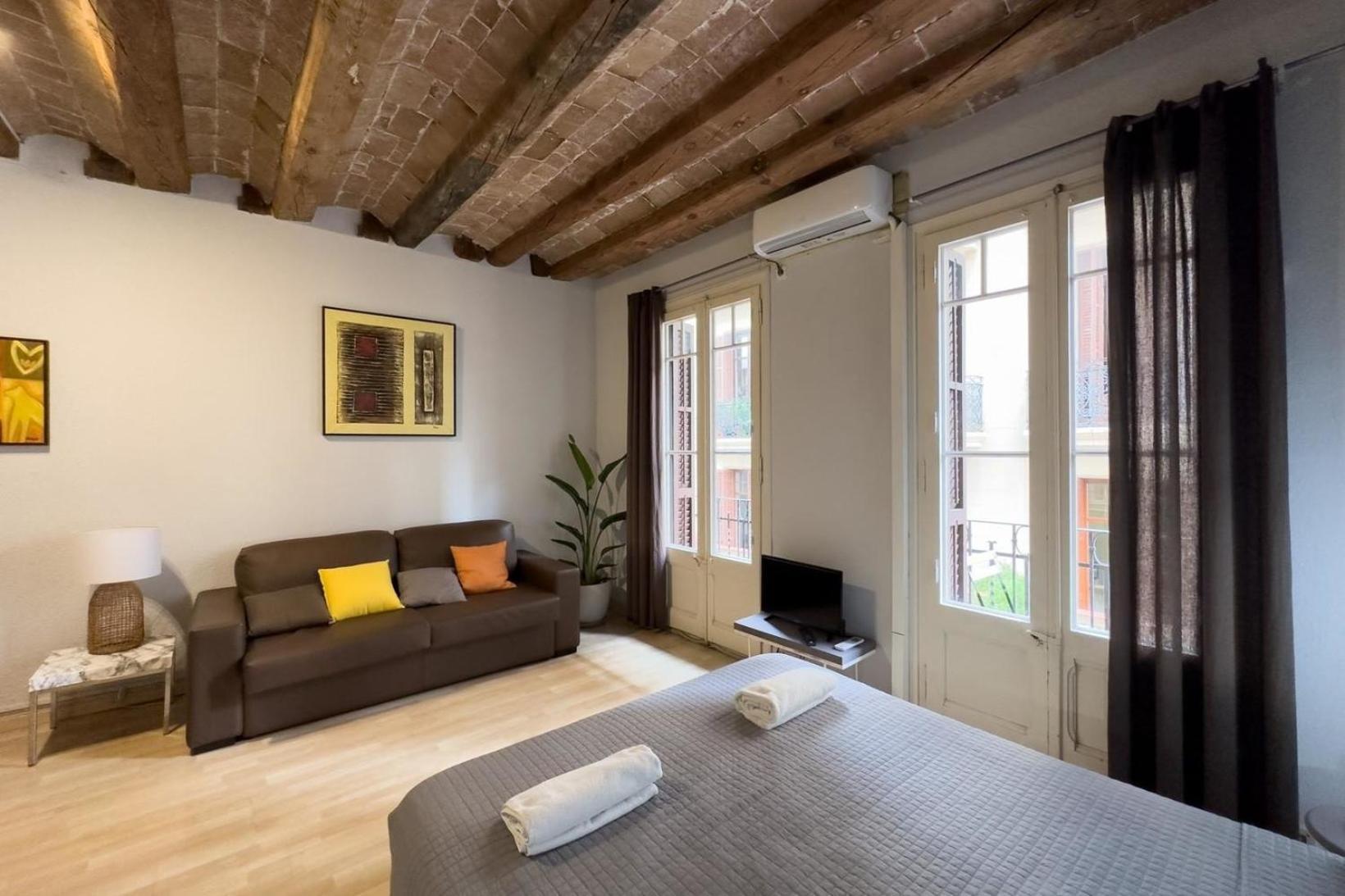 Fuer 3 Personen Ca 40 Qm In Barcelona-gracia, Costa Brava Costa Del Maresme Apartment