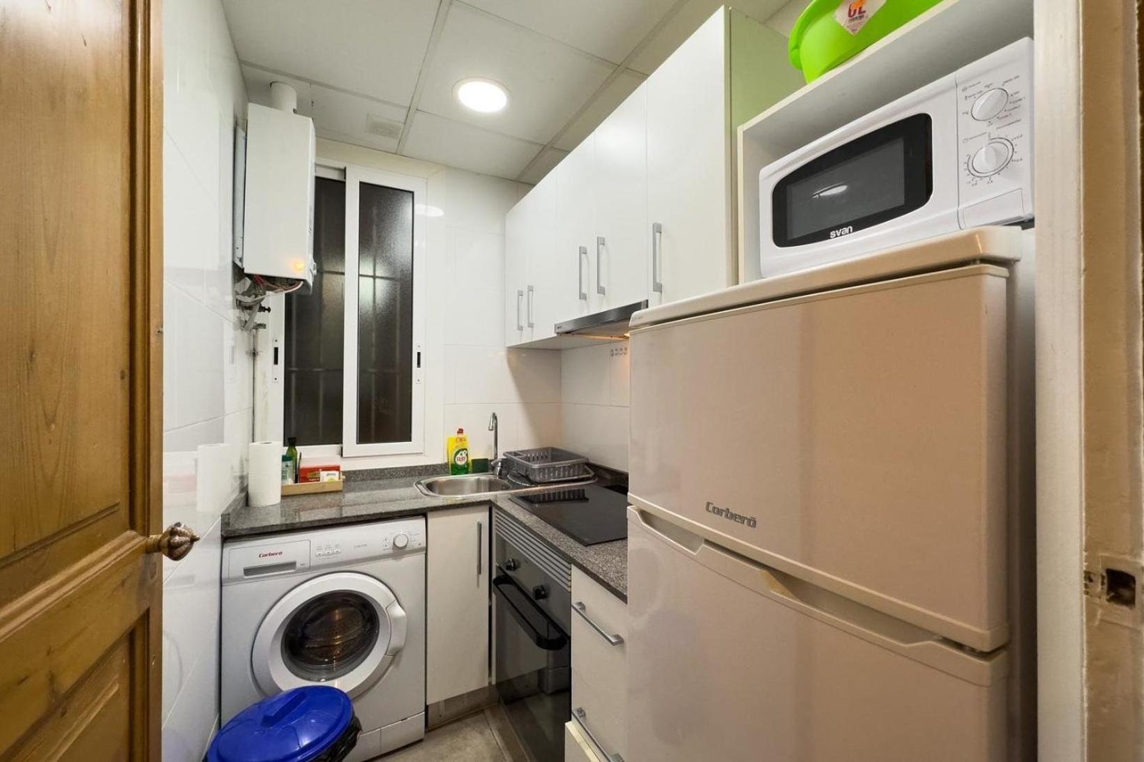 Apartment Fuer 3 Personen Ca 65 Qm In Barcelona-gracia, Costa Brava Costa Del Maresme