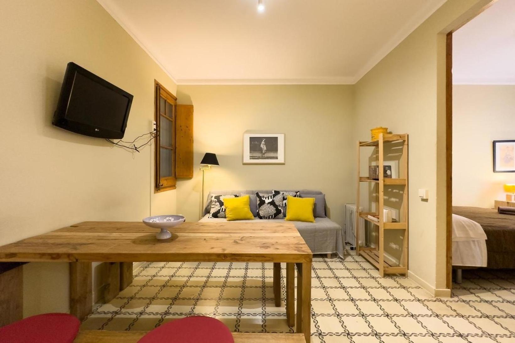 Fuer 3 Personen Ca 65 Qm In Barcelona-gracia, Costa Brava Costa Del Maresme