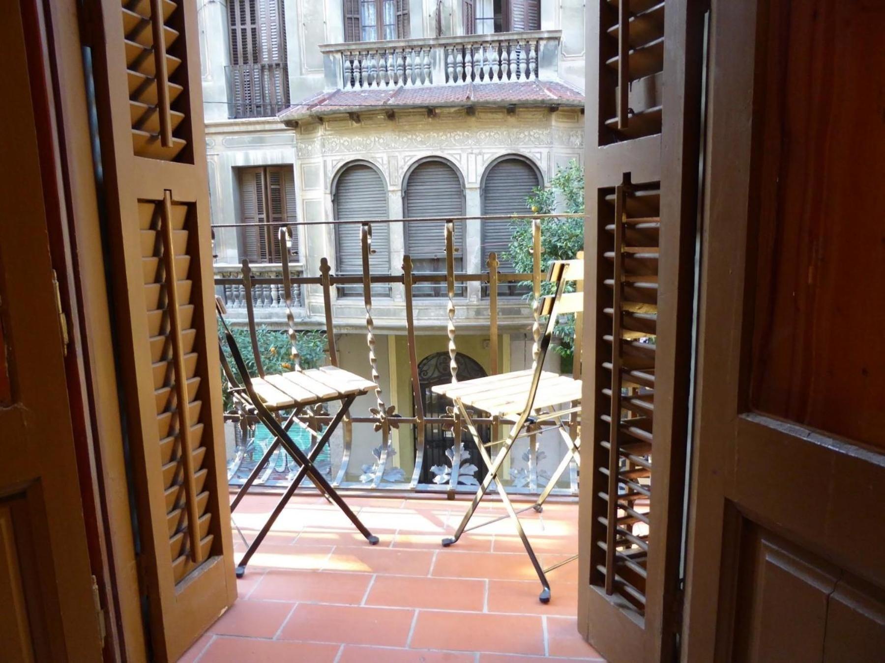 Apartment Fuer 3 Personen Ca 65 Qm In Barcelona-gracia, Costa Brava Costa Del Maresme