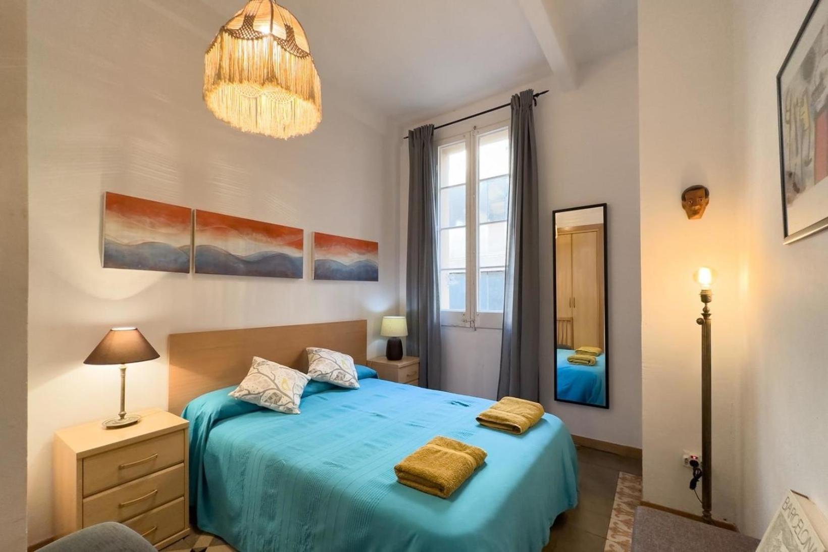 Apartment Fuer 4 Personen Ca 70 Qm In Barcelona-gracia, Costa Brava Costa Del Maresme