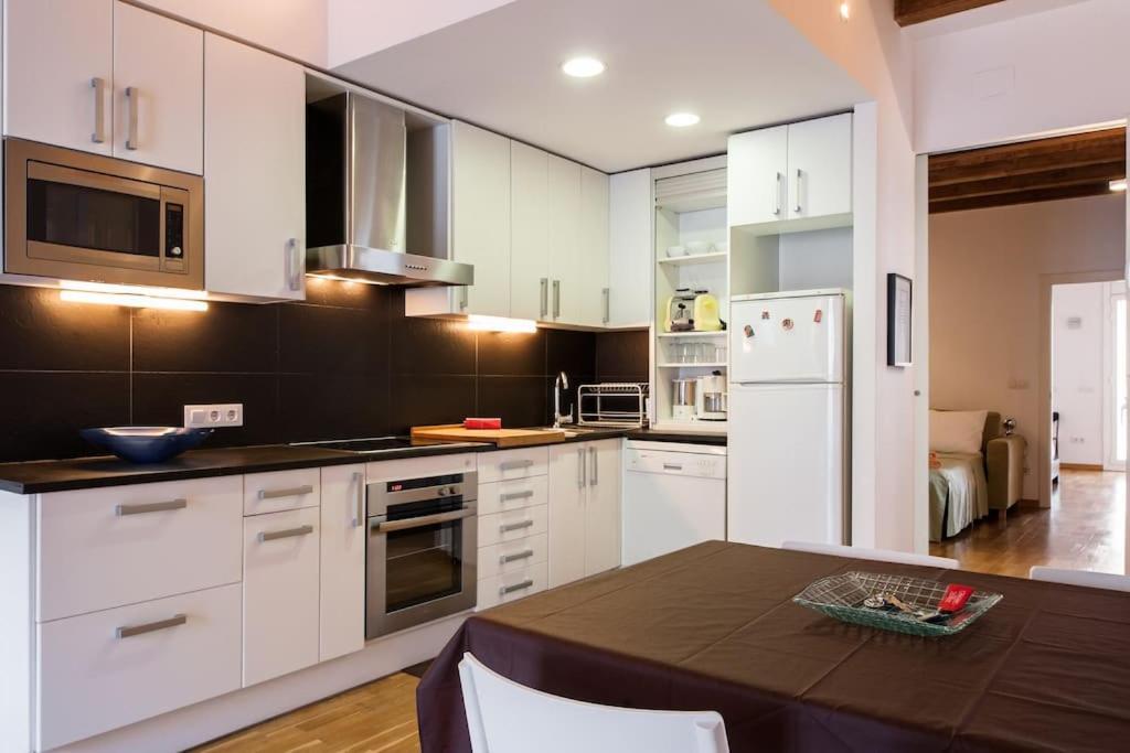 Appartement Moderno Y Autentico En El Corazon De Poble Sec Barcelona
