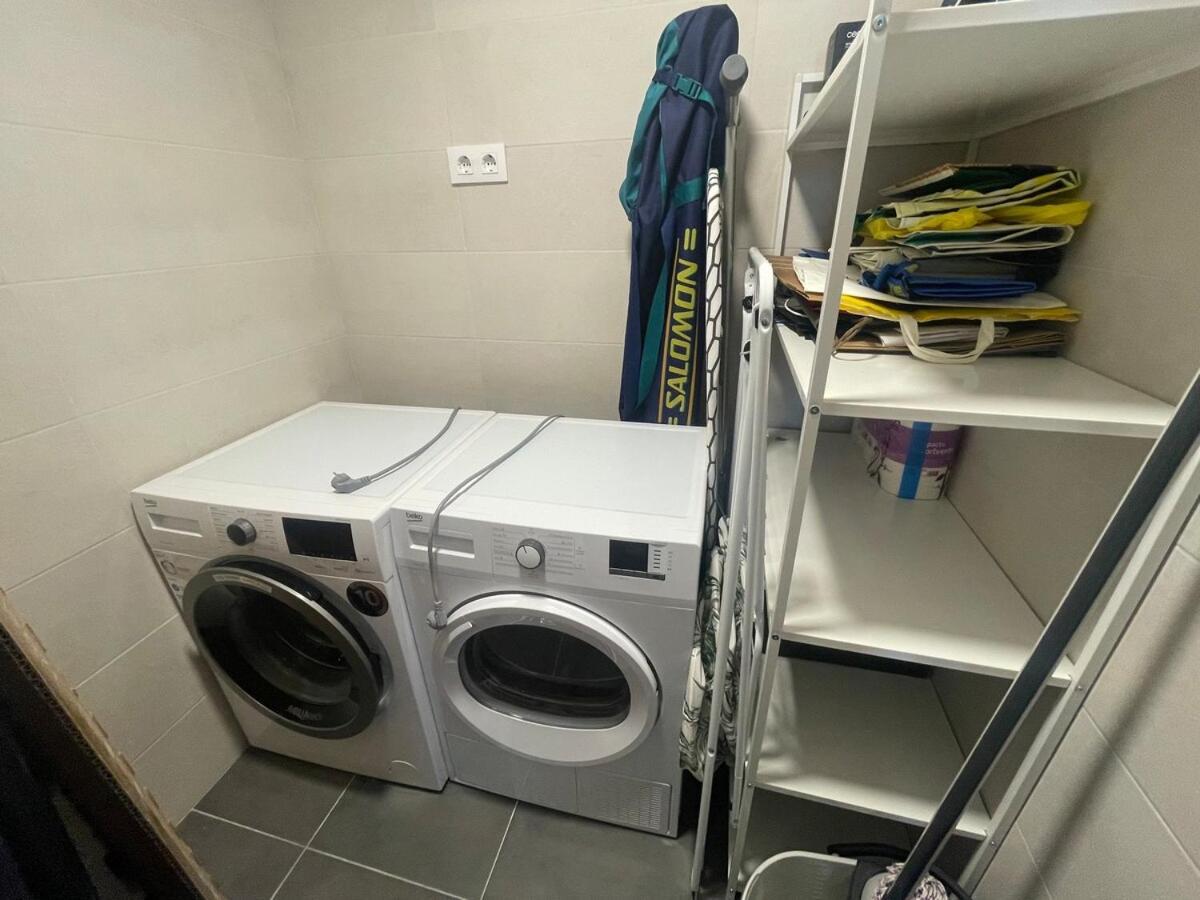 Piso Luminoso En Hospitalet De Llobregat Apartamento *