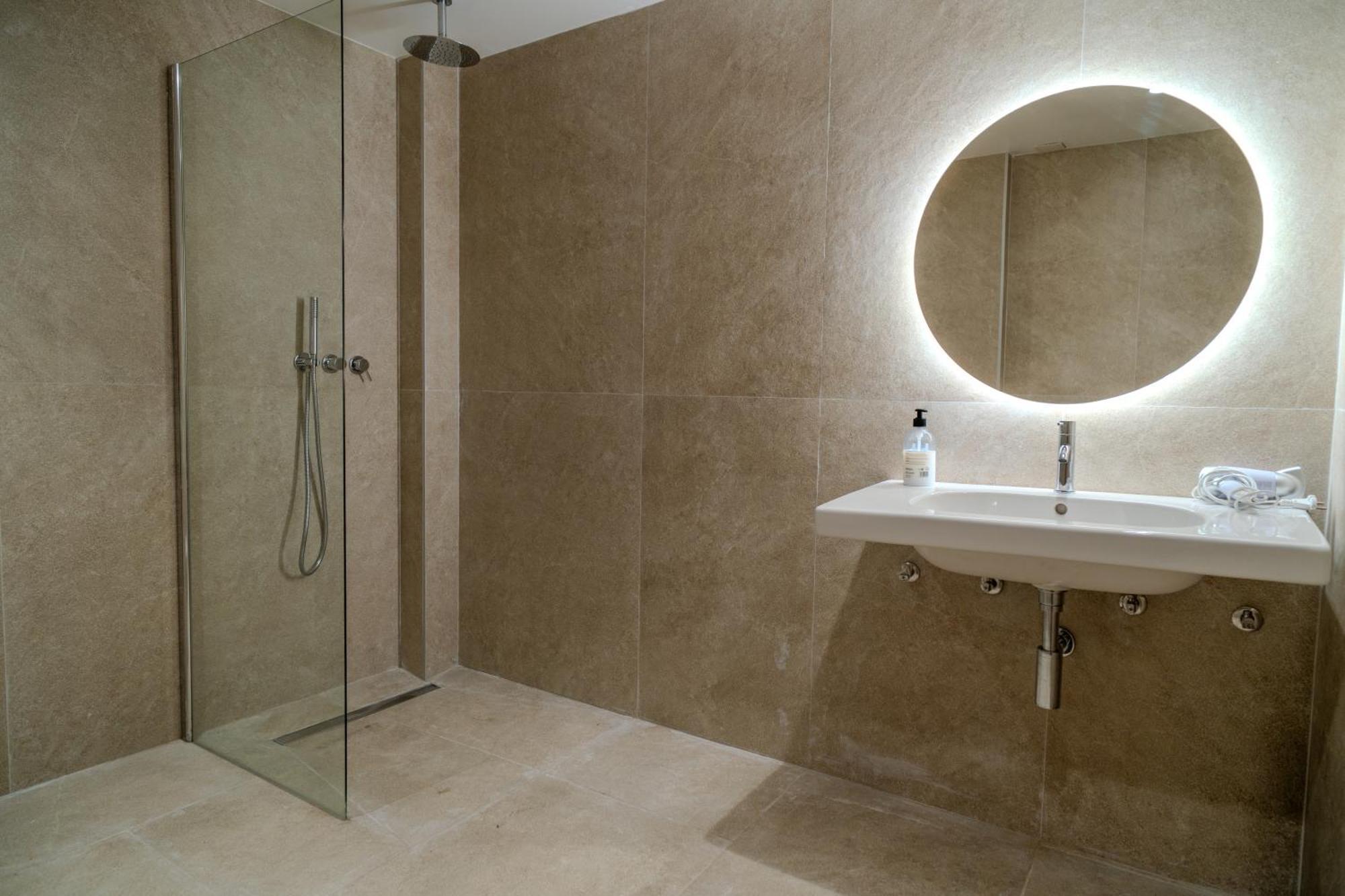 Albergue Holidaysbcn *